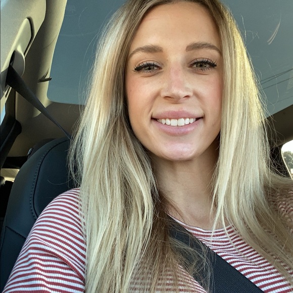 Meet your Posher, Caidy - Picture 1 of 1